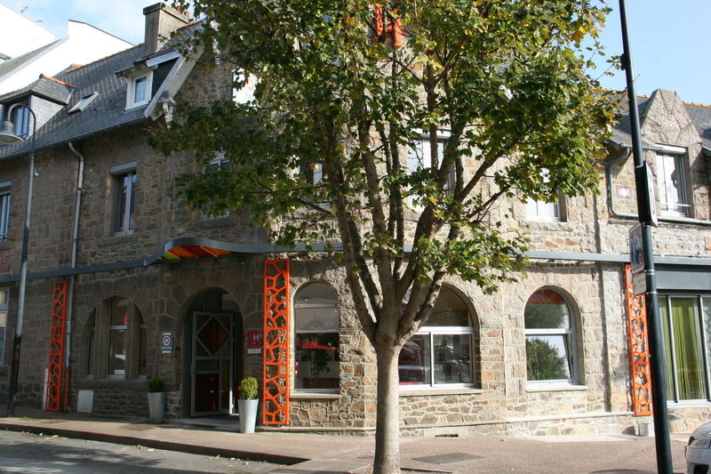 De Perros, The Originals Boutique