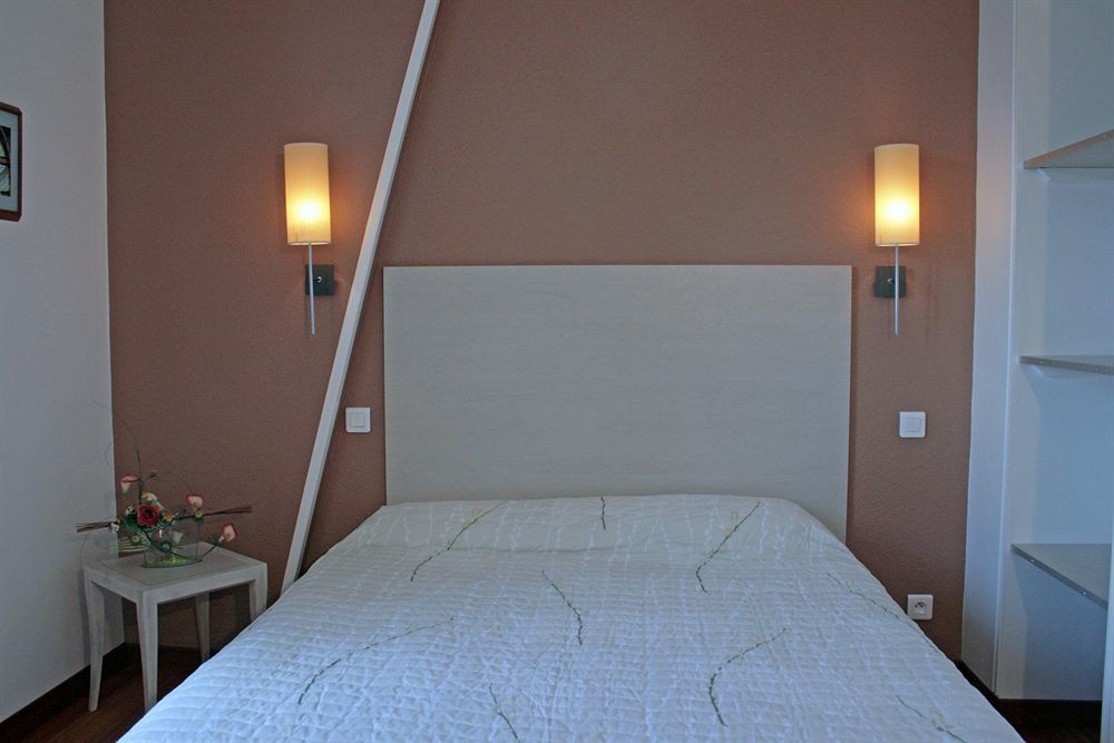 Hotel De Perros, The Originals Boutique 3*