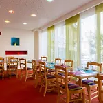 Hotel De Perros, The Originals Boutique 